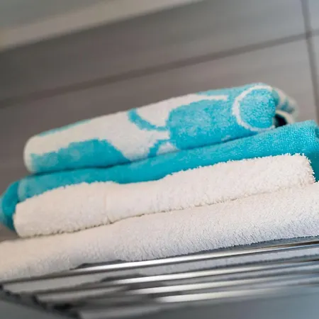 Katja & Lara - Double Lara * דוברובניק